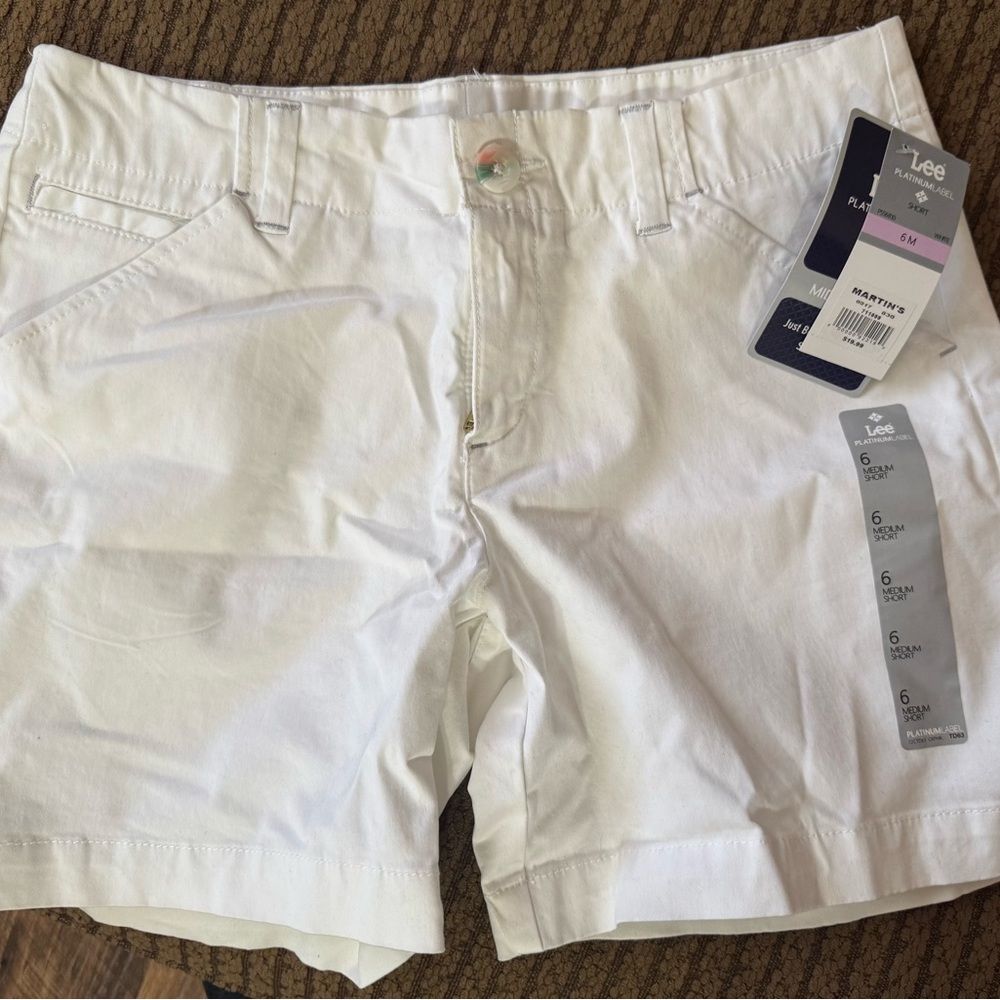NWT Lee Size 6 White Womens Shorts